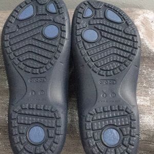 CROCS Shoes - Crocs woman’s 10, men’s 8 CROCS Shoes - Crocs woman’s 10, men’s 8